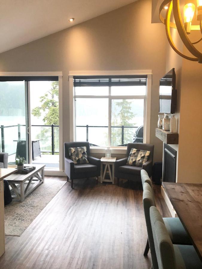 Sandy Feet Retreat Port Renfrew- Oceanfront 2Br Modern Cottage Exteriér fotografie